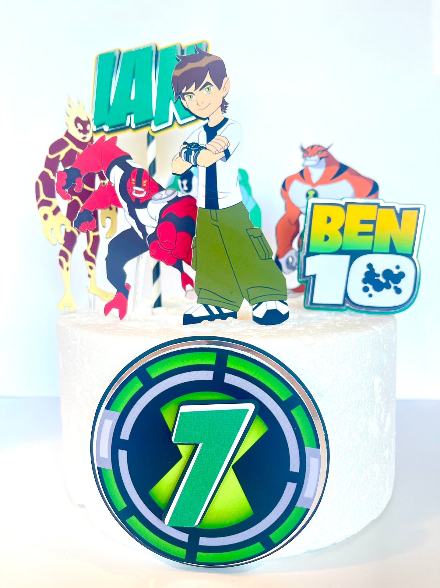 BEN 10 - Cake Topper